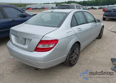2010 Mercedes-Benz C 300 Luxury 4Matic/Sport 4Matic из США, поврежденный, VIN WDDGF8BB1AR119186
